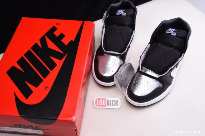 CD0461-001 OG JORDAN HIGH WMNS SILVER AIR 1 TOE 0718